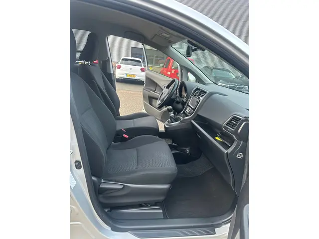 Toyota Verso-S 1.3 VVT-i Comfort 2014 Benzine 11