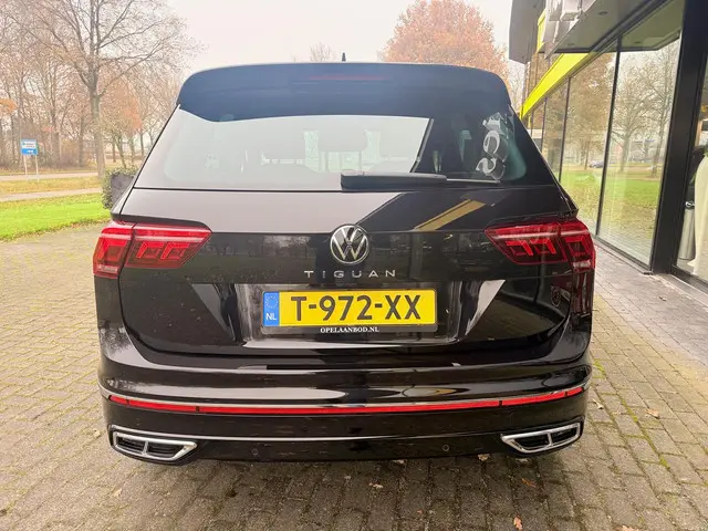 Volkswagen Tiguan 1.5 TSI R-Line Business 2023 Benzine 12