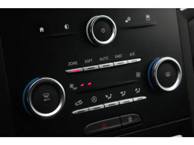 Renault Mégane Estate 1.2 TCe Limited//Navi!! 2018 Benzine 19