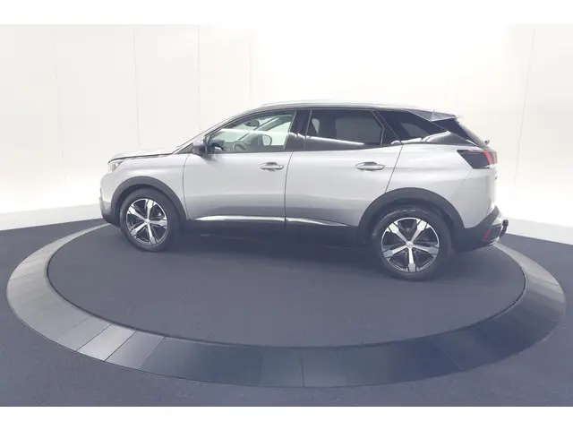 Peugeot 3008 PureTech 130 EAT8 Crossway 2020 Benzine 71