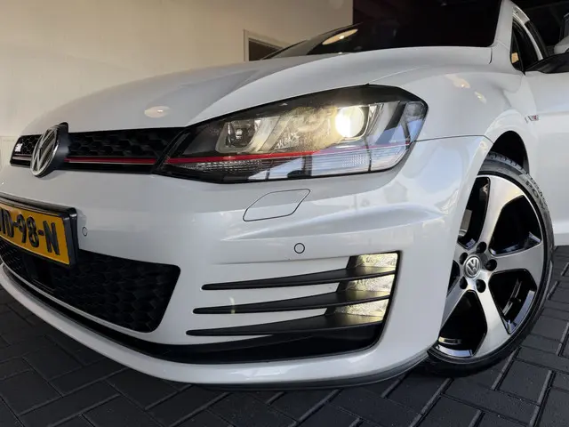 Volkswagen Golf 2.0 TSI GTI 2016 Benzine 3