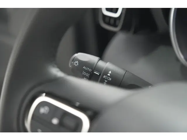 Citroën C3 Aircross PureTech 130 EAT6 Max 2024 Benzine 32