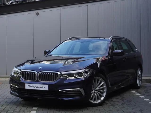 BMW 5 Serie Touring 520i 2018 Benzine 33
