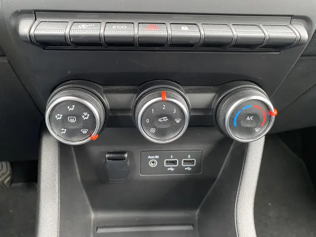 Renault Clio 1.0 TCe Zen 2020 Benzine 19