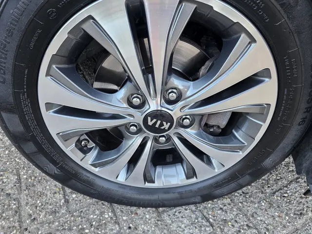 Kia Venga 1.6 CVVT DynamicPLusLine automaat 2016 Benzine 3
