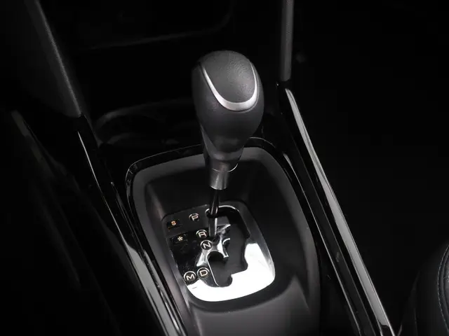 Peugeot 2008 1.2 PureTech Allure 2018 Benzine 18