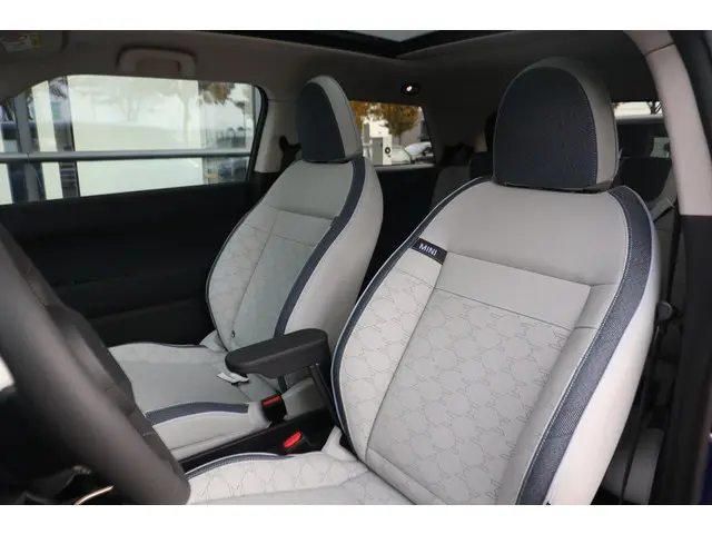 MINI Cooper Cabrio E 2025 Benzine 5