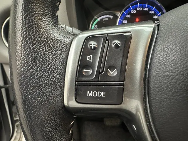Toyota Yaris 1.5 Hybrid Comfort 2015 Hybride Benzine 22