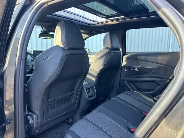 Peugeot 3008 1.2 PureTech GT Line 2017 Benzine 13