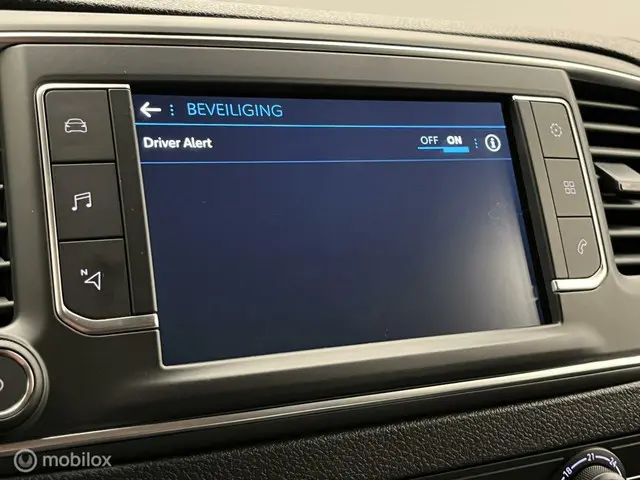 Peugeot Expert 2.0 BlueHDi 145 S&S EAT8 L3 2023 Diesel 25