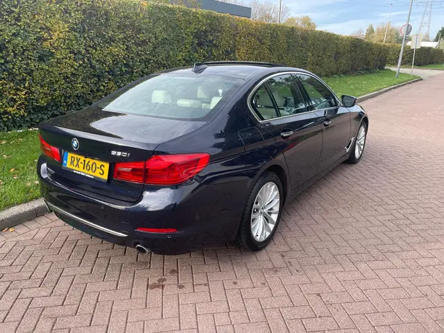 BMW 5 Serie 530i High Executive 2018 Benzine 9