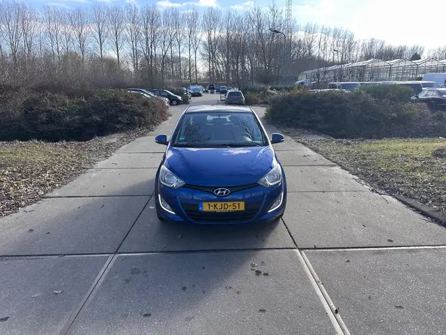 Hyundai i20 1.2i Go! Clima.Clima. 2013 Benzine 2