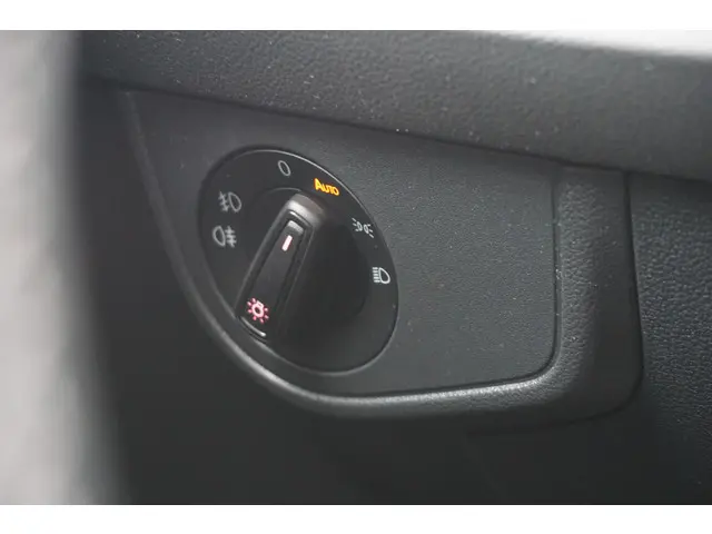 Volkswagen Polo 1.0 TSI Highline 2017 Benzine 28