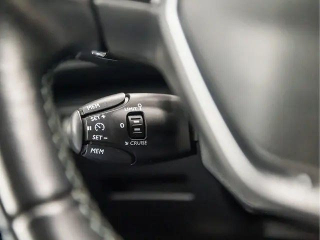 Peugeot 3008 1.2 PureTech GT-Line Sport 2018 Benzine 21