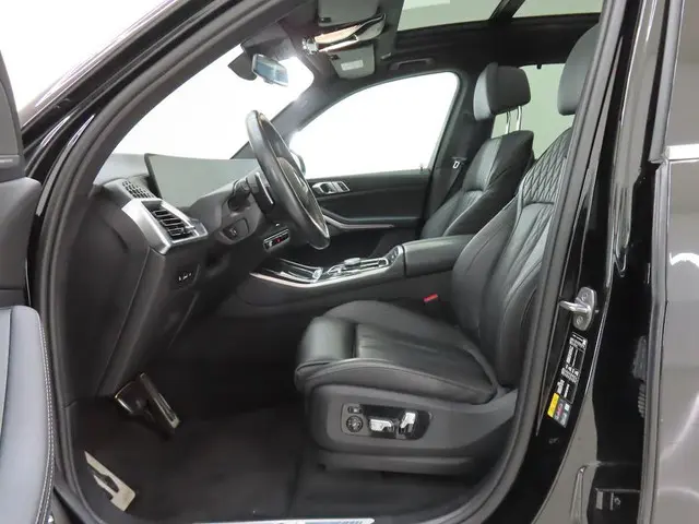 BMW X5 xDrive50e Launch Edition 2023 Hybride Benzine 5