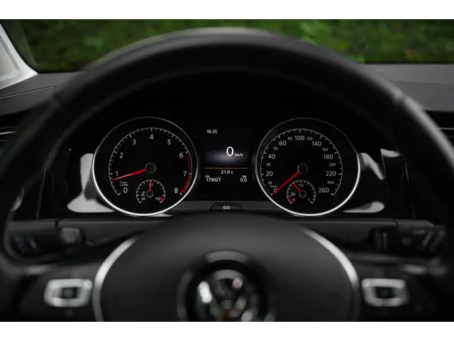 Volkswagen Golf 1.2 TSI 2015 Benzine 12