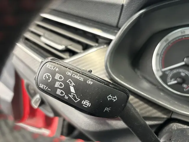 Škoda Kamiq 1.0 Tsi 110pk Monte Carlo 2021 Benzine 7
