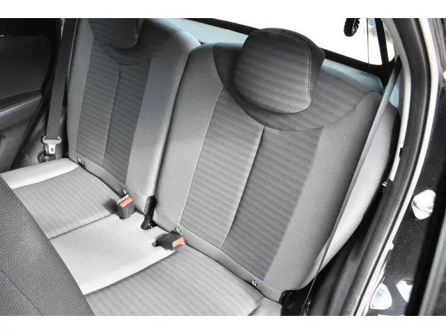 Toyota Aygo 1.0 VVT-i x-play 2020 Benzine 11