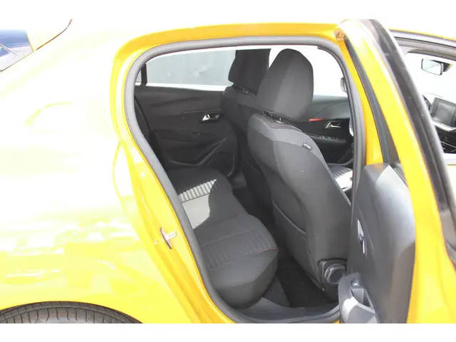 Peugeot 208 1.2 PureTech Active Pack 2023 Benzine 10