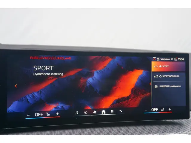 BMW i4 eDrive40 2024 Elektrisch 26