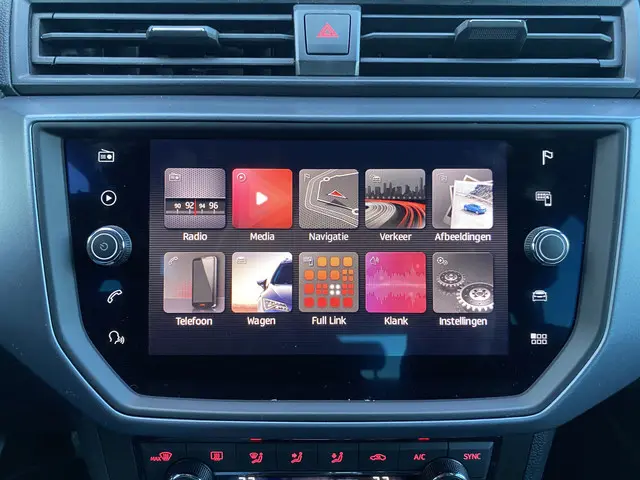 SEAT Arona 1.0 TSI Style Business Intense 2020 Benzine 23