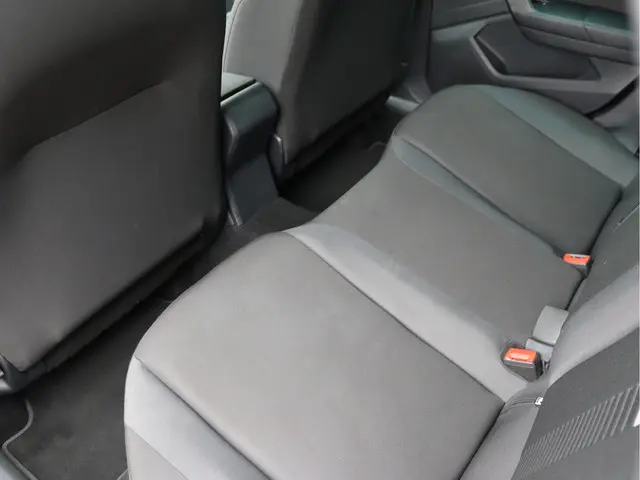 SEAT Ibiza 1.0 TSI FR Business Intense 2019 Benzine 27