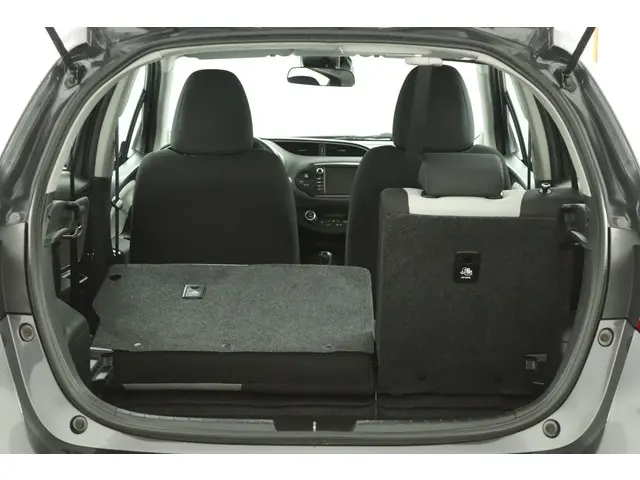 Toyota Yaris 1.5 Hybrid Active 2020 Hybride Benzine 25