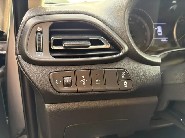 Hyundai i30 1.0 T-GDi MHEV Comfort 2023 Hybride Benzine 19