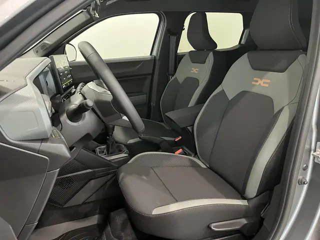 Dacia Duster 1.2 TCe 130 Mild Hybrid Extreme 2025 Benzine 7