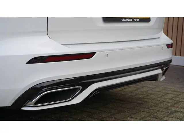 Volvo V60 2.0 T5 250pk R-Design 2019 Benzine 64