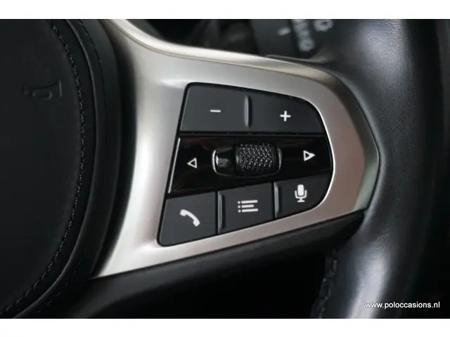 BMW 3 Serie Touring 320i 2020 Benzine 22
