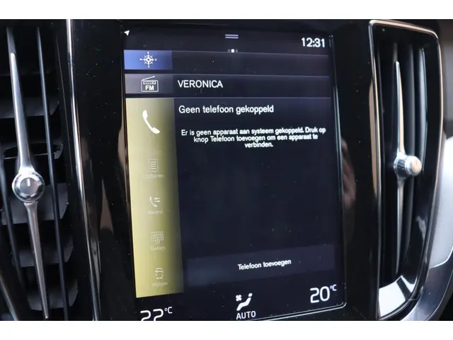 Volvo V60 2.0 T4 R-Design org. NL-auto 2019 Benzine 24