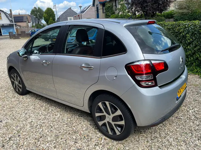 Citroën C3 1.2 PureTech Collection 2016 Benzine 4