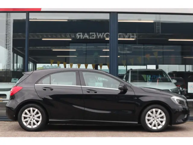 Mercedes-Benz A-Klasse 180 Ambition 2015 Benzine 9