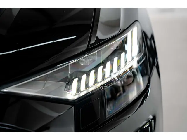 Audi SQ8 4.0 TFSI SQ8 quattro 2021 Benzine 18