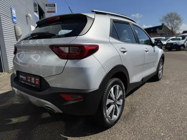 Kia Stonic 1.0 T-GDi DynamicLine 2022 Benzine 9