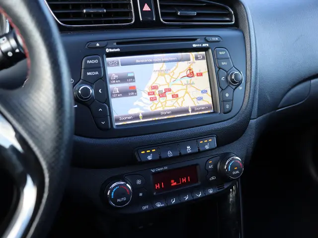 Kia cee'd 1.6 GT 204 PK navi PANODAK airco 2014 Benzine 17