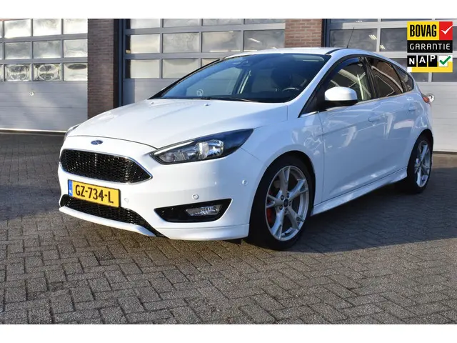 Ford Focus 1.5 Titanium Edition 2015 Benzine