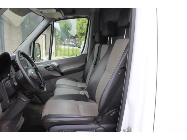 Volkswagen Crafter 32 2.0 TDI L1H1 2017 Diesel 8