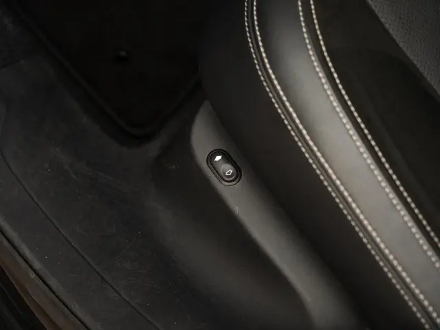 Land Rover Range Rover Velar 3.0 V6 AWD SE 2019 Diesel 42