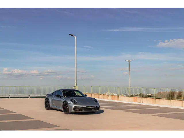 Porsche 911 3.0 Carrera 4S 2021 Benzine 79