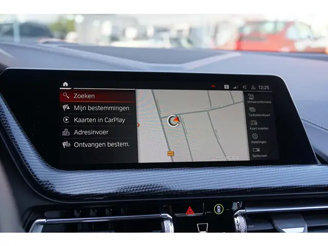 BMW 1 Serie 118i Executive Edition 2020 Benzine 47