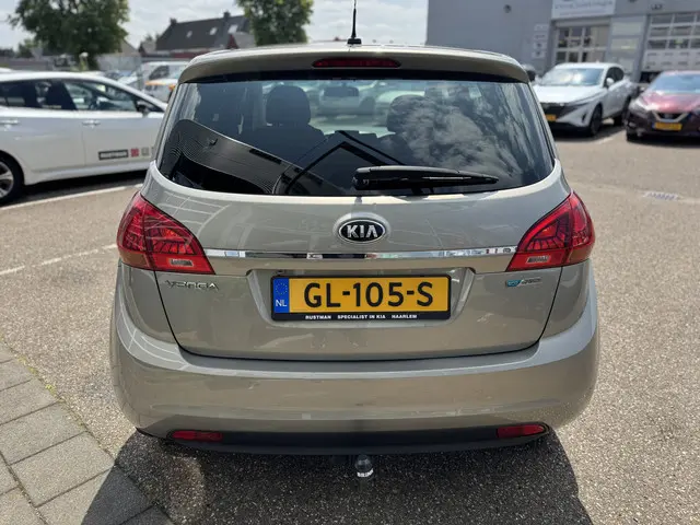 Kia Venga 1.6 CVVT DynamicLine 2015 Benzine 6