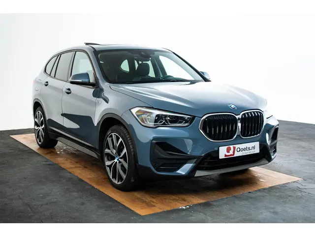 BMW X1 xDrive25e High Executive 2022 Hybride Benzine 14