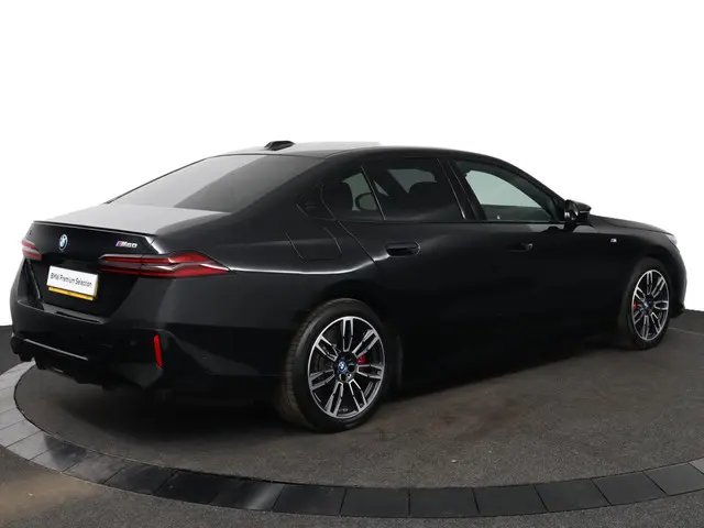 BMW i5 M60 xDrive 84 kWh 2024 Elektrisch 2