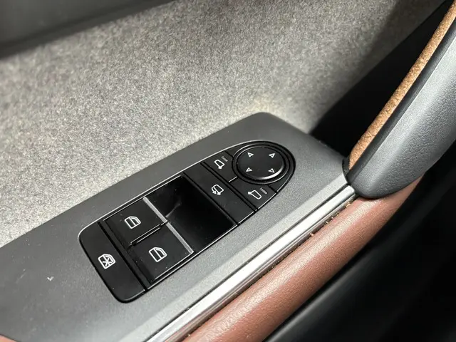 Mazda MX-30 e-SkyActiv 145 36 kWh 2021 Elektrisch 9