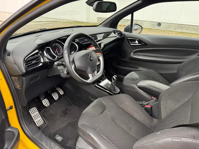 Citroën DS3 1.6 VTi So Chic 2013 Benzine 9