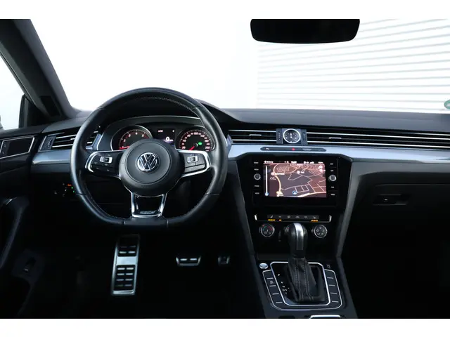 Volkswagen Arteon 2.0 TSI 190PK R-Line 2020 Benzine 24