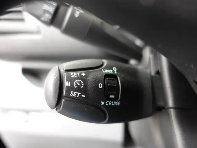 Peugeot Expert L2H1 100pk Premium 2022 Diesel 14