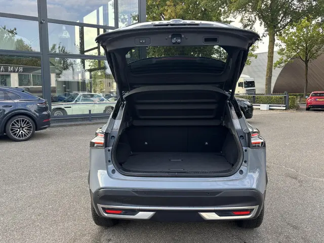 Nissan QASHQAI 1.3 MHEV Xtronic N-Connecta 2025 Benzine 6